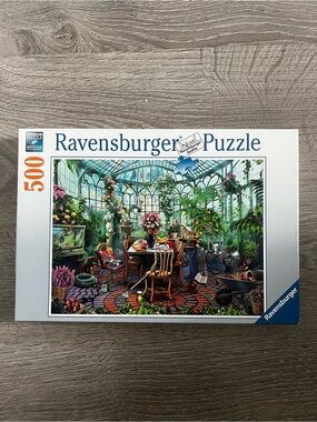 Ravensburger -Greenhouse Morning